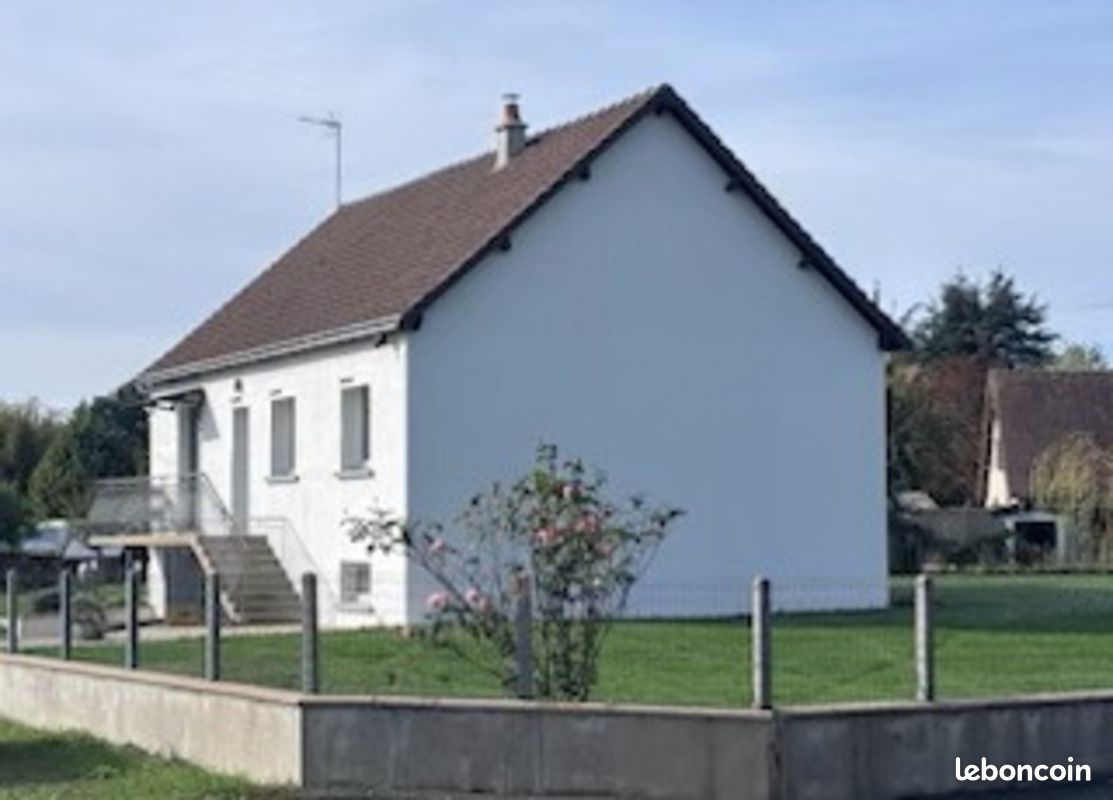 Maison 4 pièces 76 m² · à Sainte-Catherine-de-Fierbois · 76 m² · 190 000 €