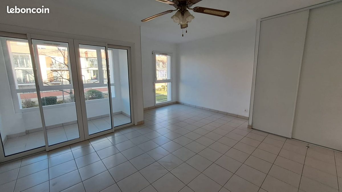 Appartement 1 pièce 35 m² · à Fleury-les-Aubrais · 35 m² · 500 €/mois