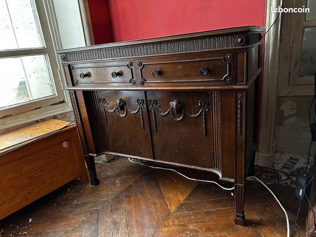 Petit buffet second empire de 1852 en acajou ébénisterie (image 1)