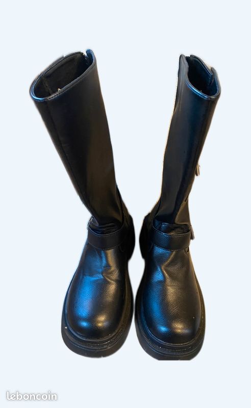 Bottes noires (image 1)