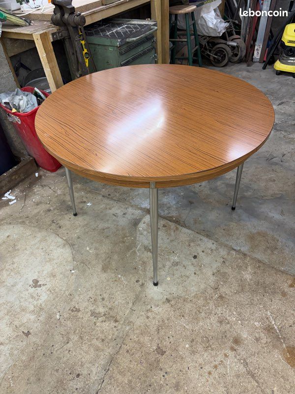 Table ronde Formica (image 2)