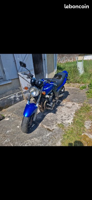 Kawasaki zr7 (image 1)