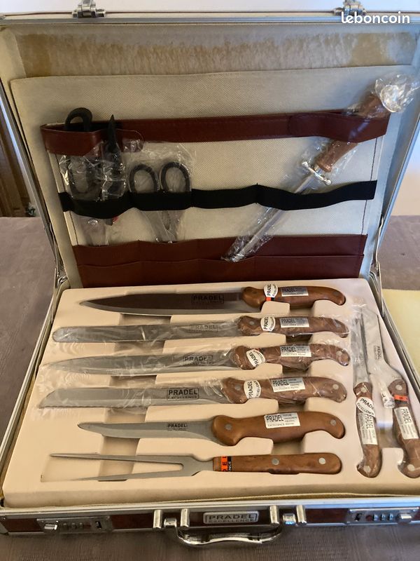 Mallette Barbecue 18 pcs – Set d’Ustensiles et Accessoires