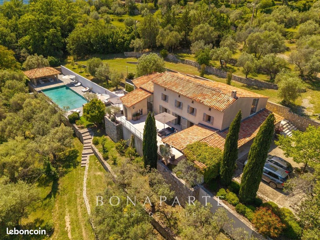 Maison 7 pièces 368 m² · à Fayence · 368 m² · 4 150 000 €