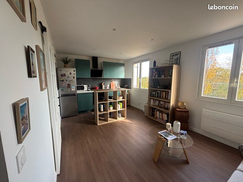 Appartement 1 pièce 37 m² · à La Tour-de-Salvagny · 37 m² · 780 €/mois