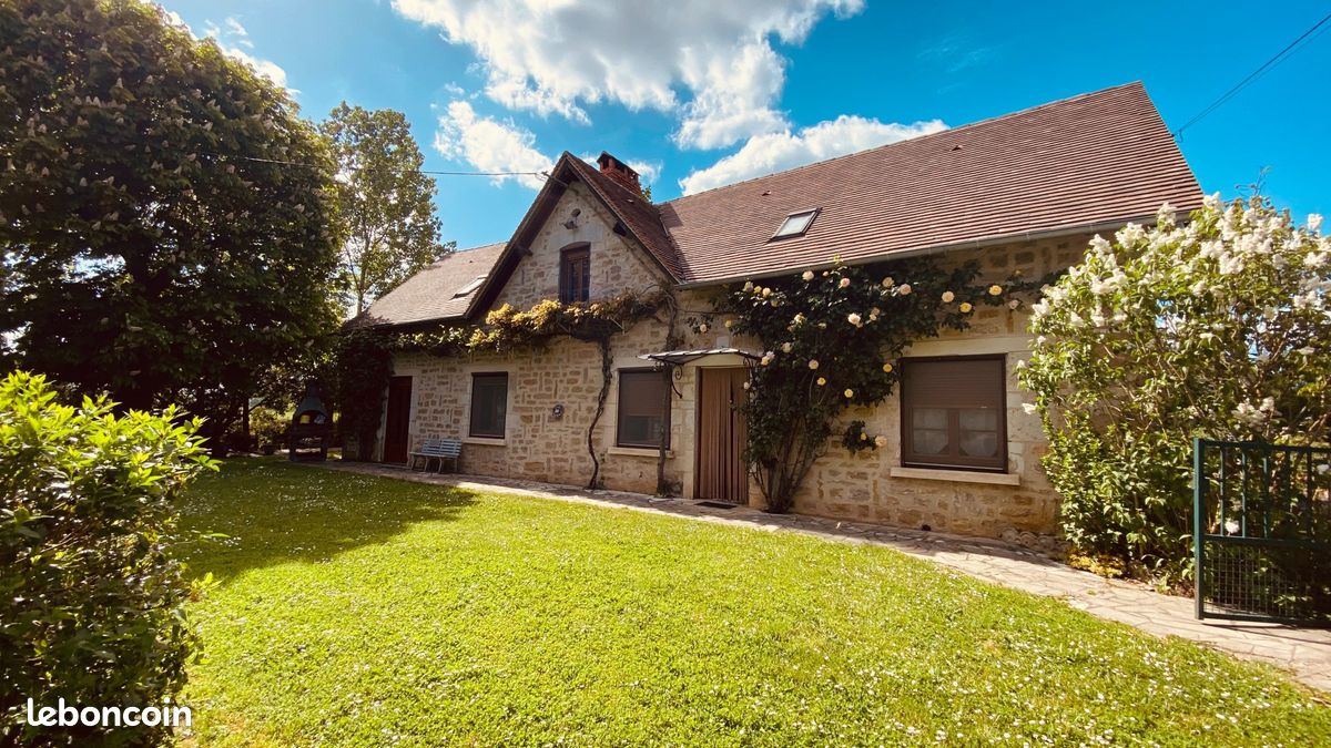 Maison 8 pièces 136 m² · à Gramat · 136 m² · 404 250 €