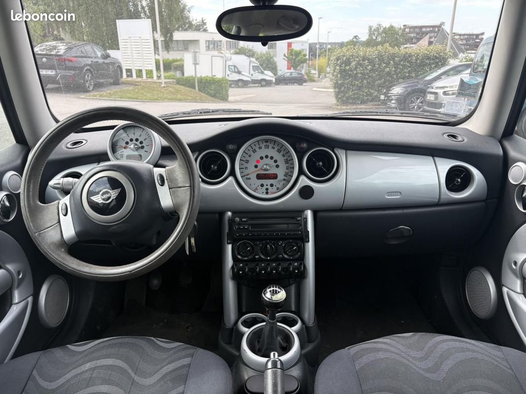 MINI MINI 1.6i - 90 One (image 8)