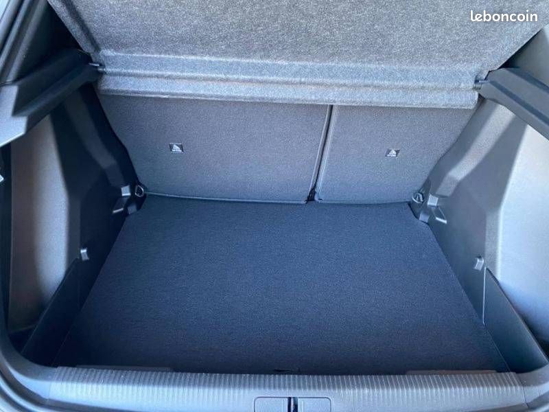 Peugeot 2008 Electrique 50 kWh 136 ch Style (image 15)