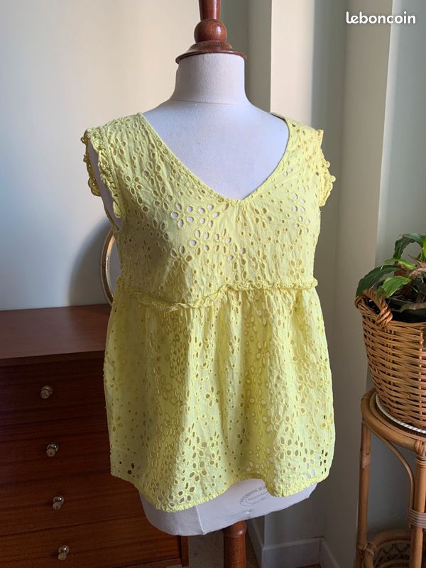 Top broderie (image 1)