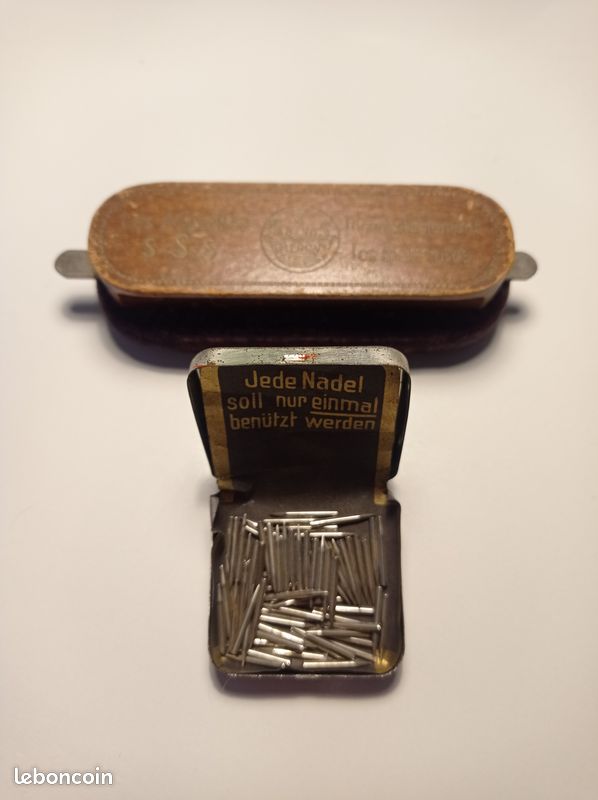 Brosse / Nettoyeur pour disques Gramophone / Phonographe et boîte d'aiguilles (image 3)