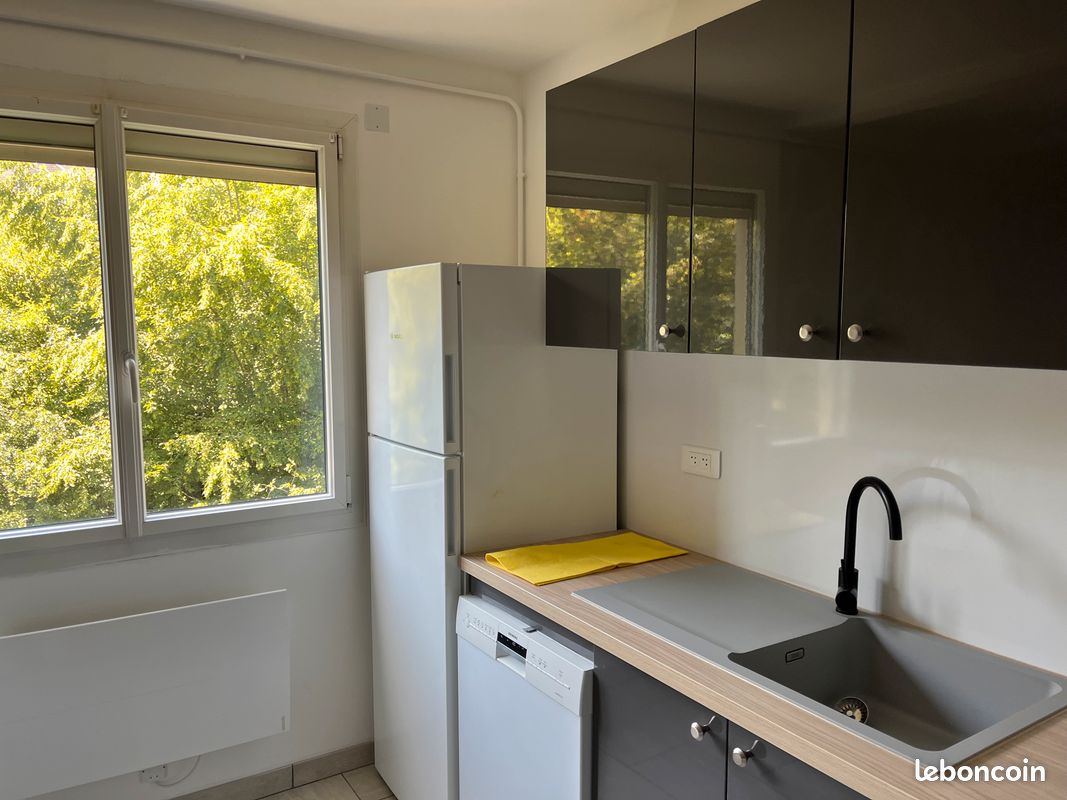 Appartement 3 pièces 80 m² · à Charleville-Mézières · 80 m² · 115 000 €