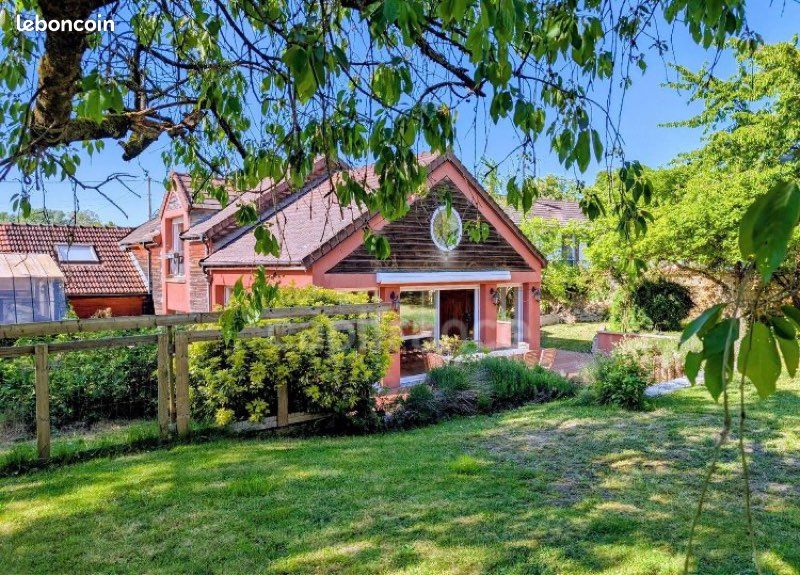 Maison 10 pièces 180 m² · à Corbeil-Essonnes · 180 m² · 499 000 €