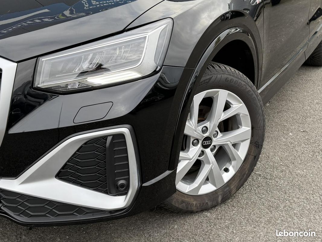 AUDI Q2 35 TFSI 150 S-Tronic S Line avec Caméra et Hayon électrique (image 21)