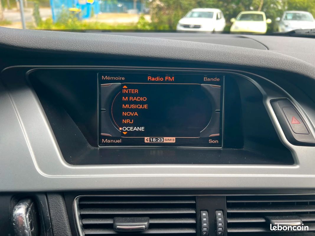 AUDI A4 AVANT 2.0 TDI 170 DPF S line (image 29)