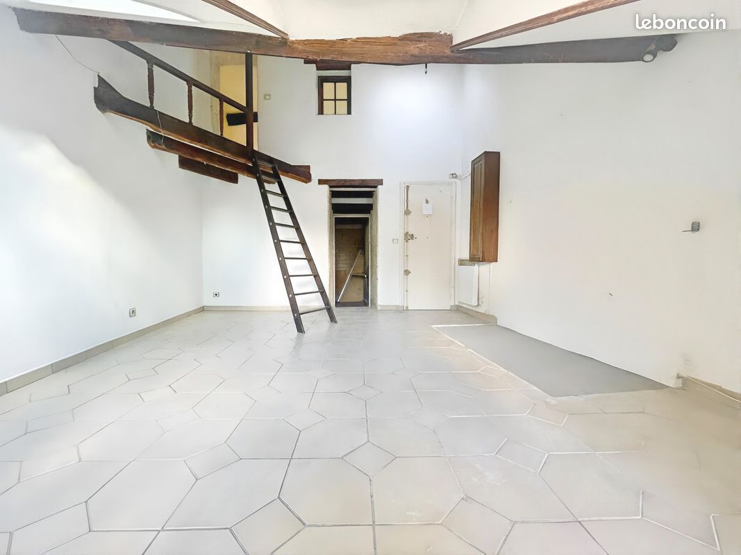 Appartement 1 pièce 44 m² · à Paris · 44 m² · 279 000 €