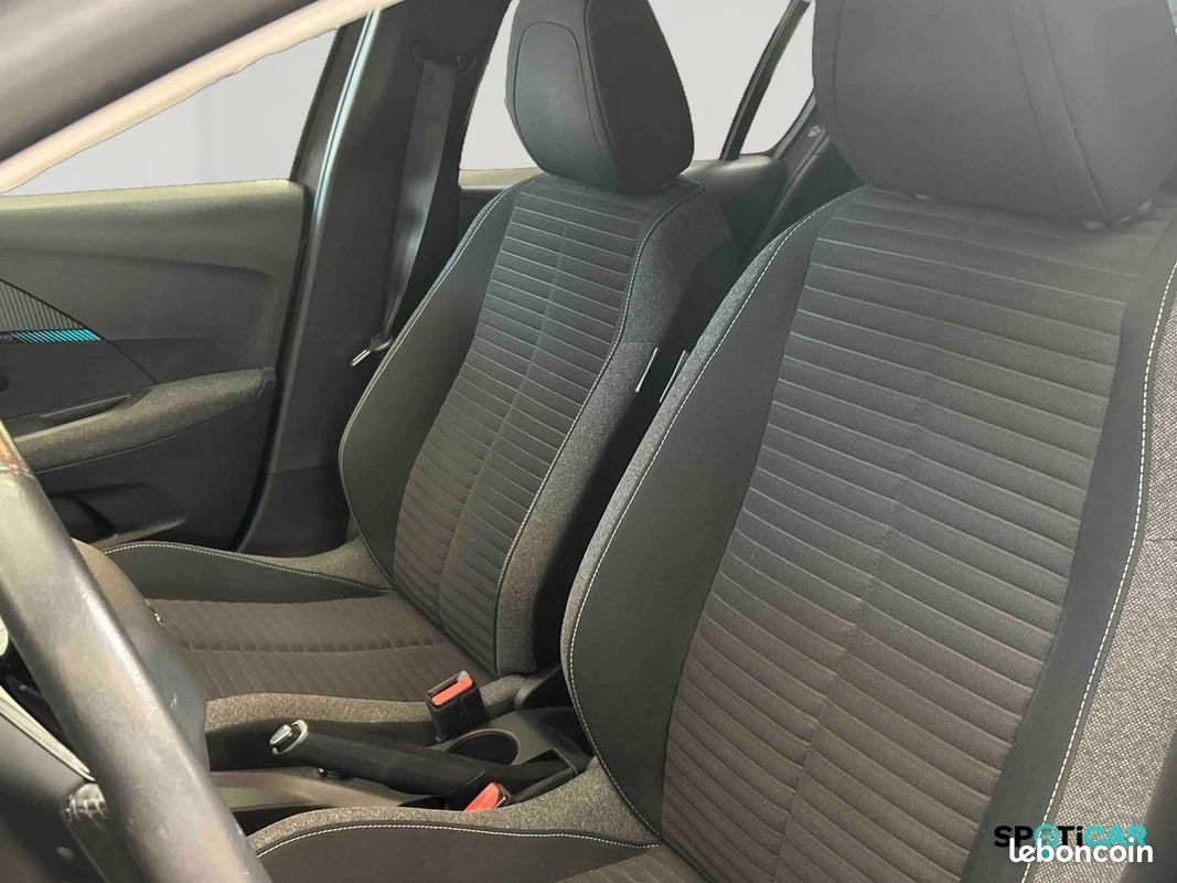 PEUGEOT 208 PureTech 100 S&S BVM6 Style (image 12)