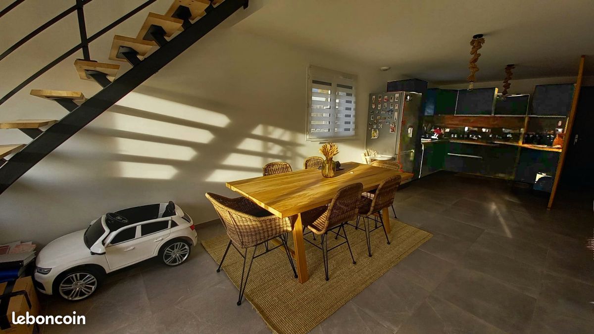 Appartement 4 pièces 103 m² · à Saint-Avre · 103 m² · 1 300 €/mois