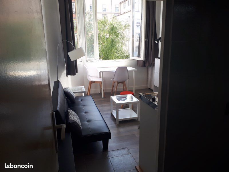 Appartement 1 pièce 15 m² · à Clermont-Ferrand · 15 m² · 350 €
