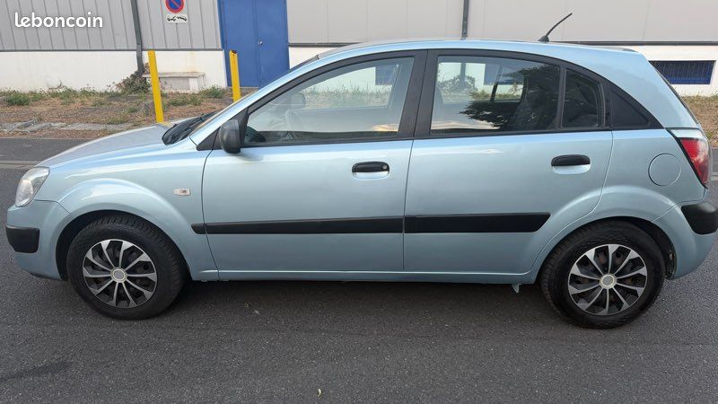 Kia Rio 1.5L CRDI 110 Ch 148000Km Ct Ok (image 9)