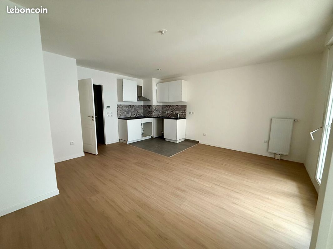 Appartement 2 pièces 47 m² · à Saint-Pierre-du-Perray · 47 m² · 900 €/mois
