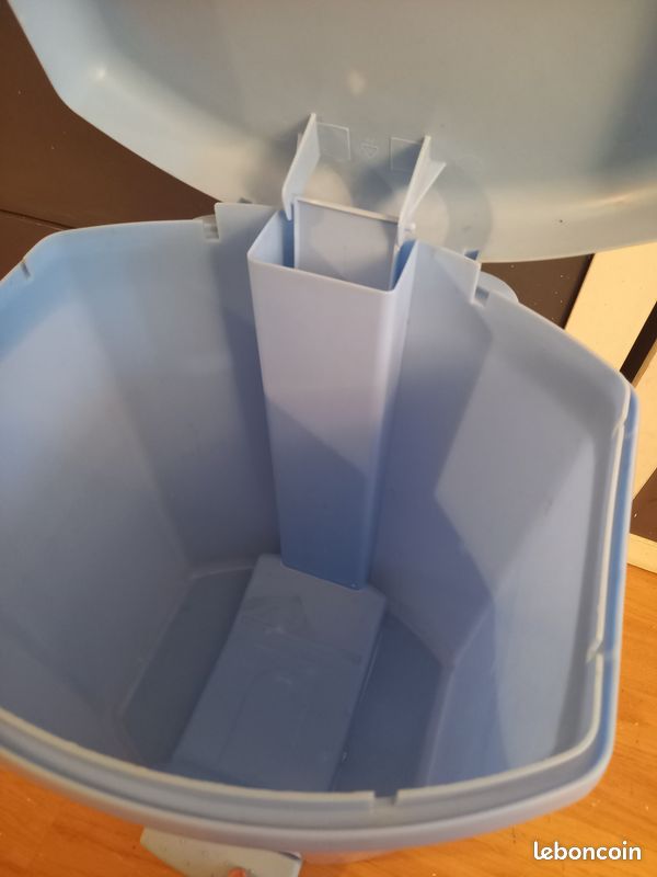 Poubelle à pied – EDA - bleu (image 3)