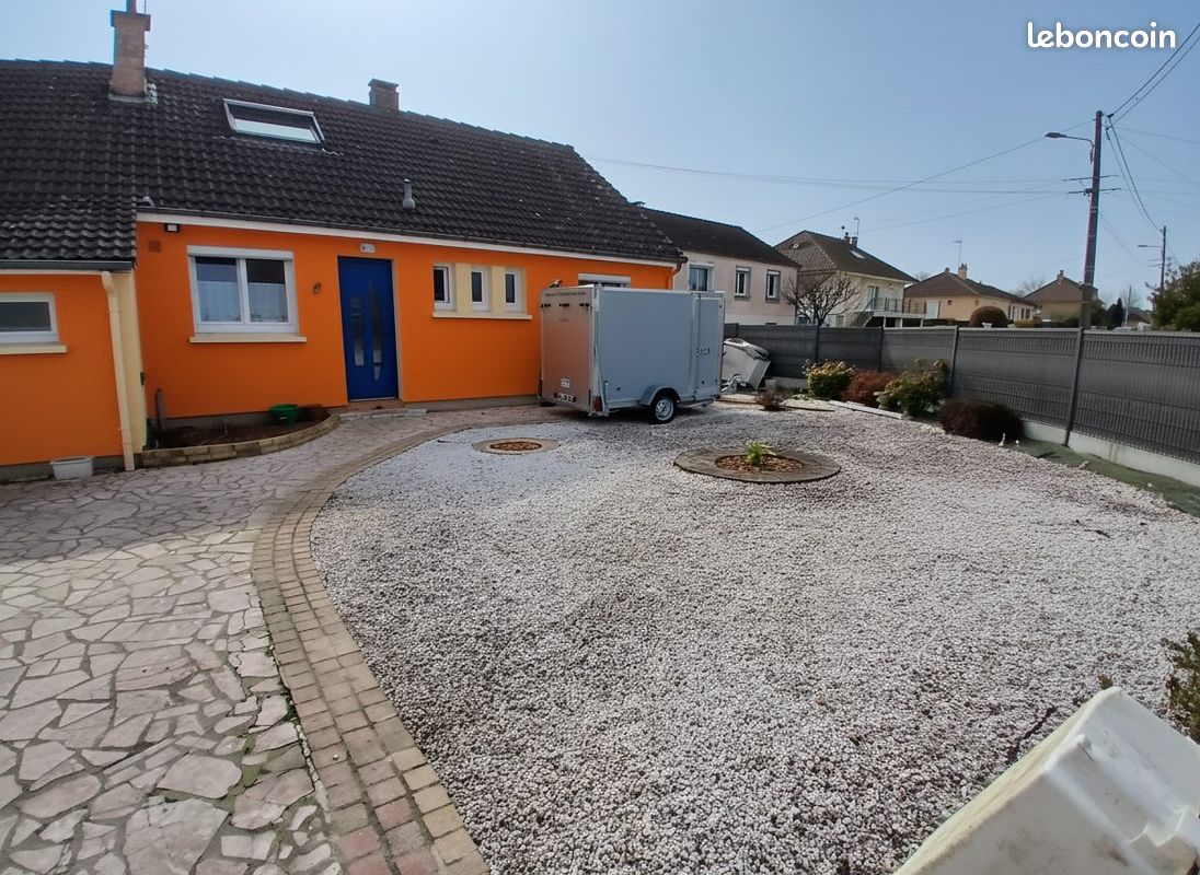 Maison 6 pièces 100 m² · à La Suze-sur-Sarthe · 100 m² · 162 000 €