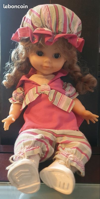 Ancenne poupée Bella . Grand modèle 59 cm . Œl dormeur. Très belle