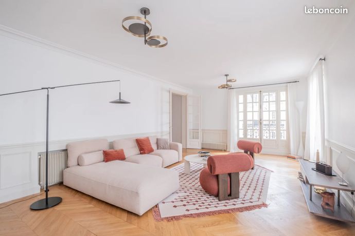 Appartement a louer paris-8e-arrondissement - 5 pièce(s) - 165 m2 - Surfyn