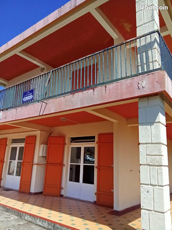 Maison 5 pièces 90 m² · à Saint-Denis · 90 m² · 450 000 €