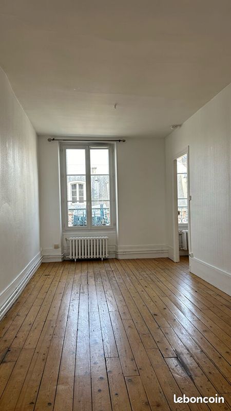 Appartement 3 pièces 61 m² · à Saint-Germain-en-Laye · 61 m² · 1 150 €