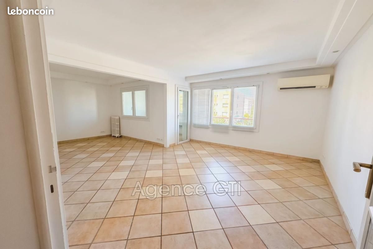 Appartement 4 pièces 78 m² · à Hyères · 78 m² · 1 118 €