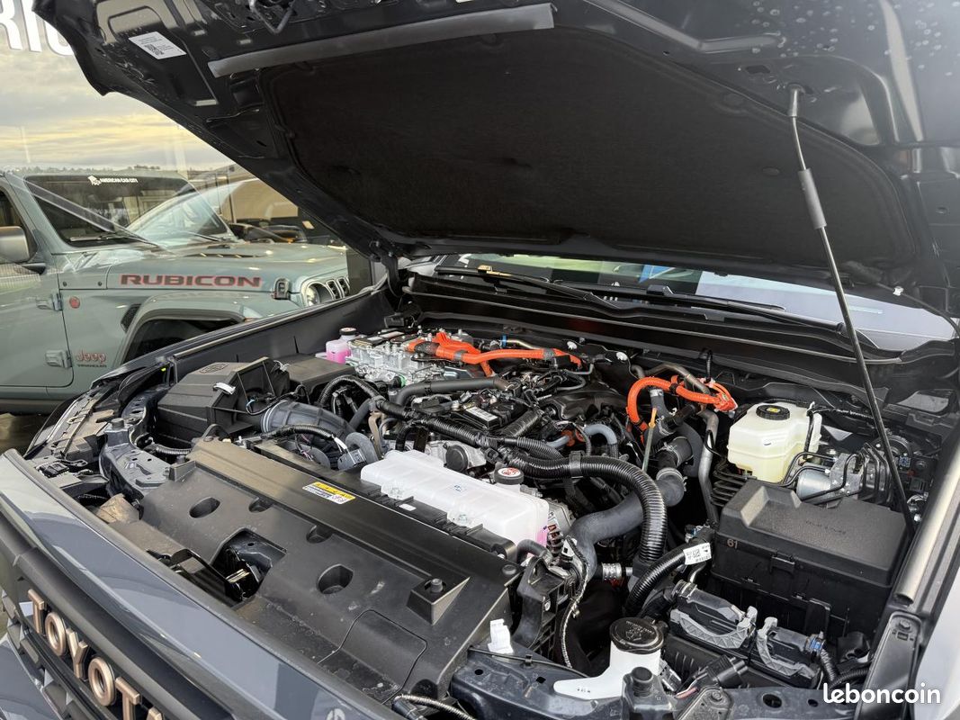 TOYOTA TACOMA 4X4 Double Cab Hybrid Trailhunter (image 10)