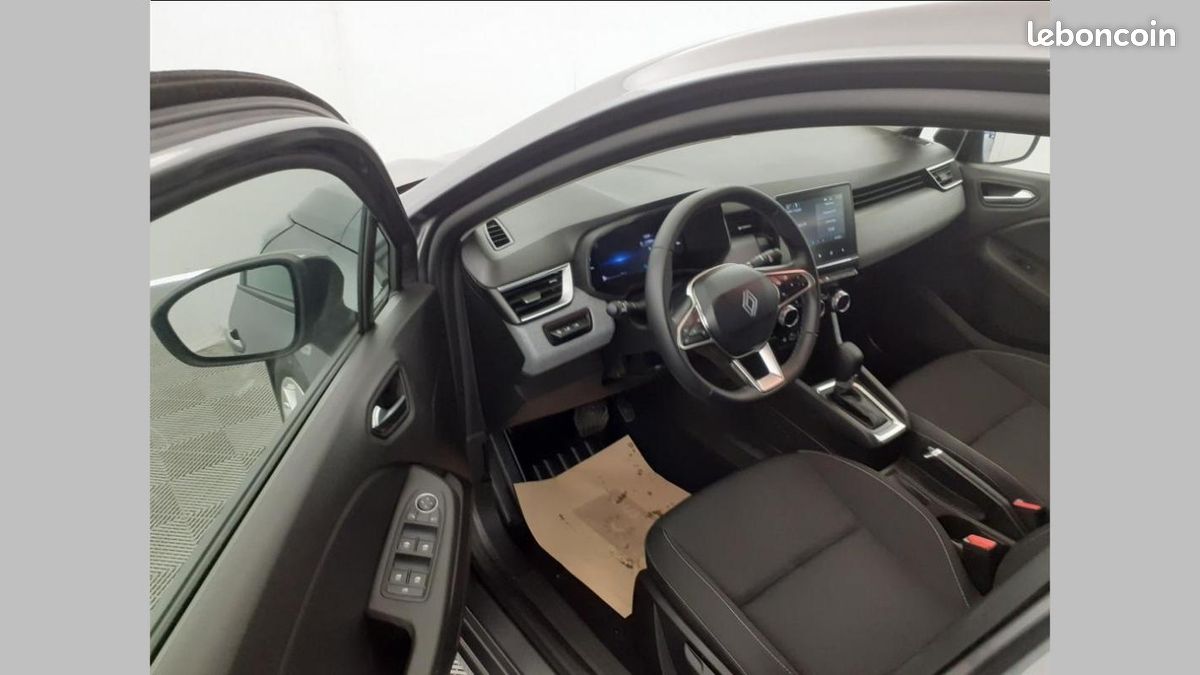 Renault Clio V E-Tech full hybrid 145 ch GSR2 Evolution (image 8)