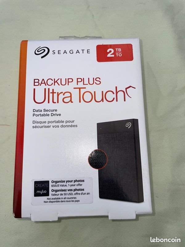 Disque dur portable SEAGATE backup plus ultra touch 2TB (image 1)