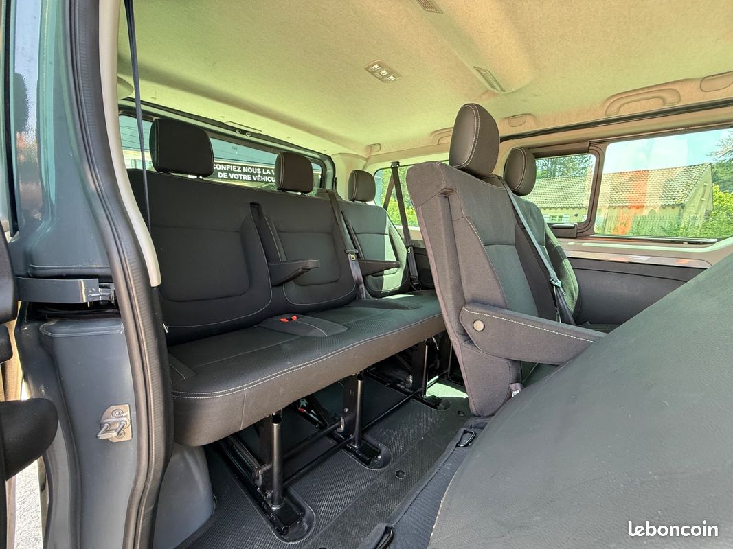 RENAULT TRAFIC III Combi Phase 3 L1 2.0 dCi 16V EDC6 SS Intens 9 Places (image 13)