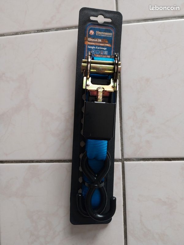 KJE Lot De 4 Sangles D'arrimage Réfléchissantes à Cliquet De 3,8 Cm X 4,6 M (4) Boucles Souples, Poignées En TPR Et Crochet En J Revêtu Avec Clip De Sécurité, Résistance