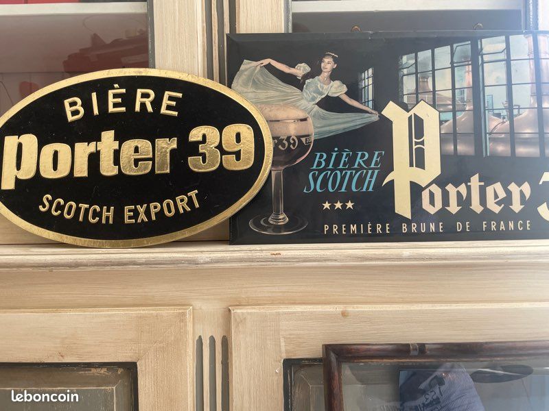 Ancienne enseigne publicitaire (image 1)