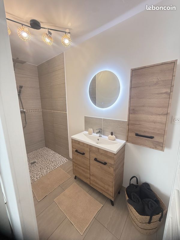 Appartement moderne 4 pers avec vue canal – Proche Le PAL (image 5)