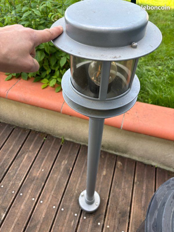 Lampadaire de jardin (image 1)