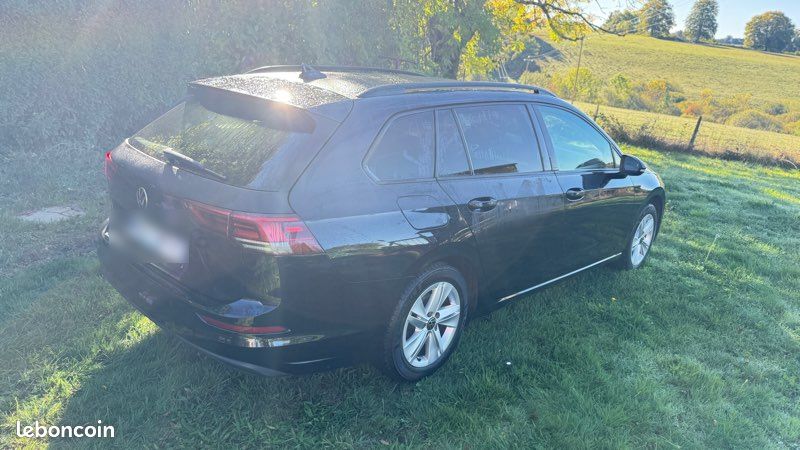 Volkswagen Golf 8 SW Life 2.0 TDI 150 DSG7 - Attelage électrique - Très bien équipée (image 3)