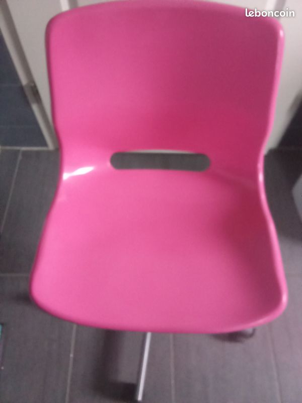 Chaise de bureau (image 1)