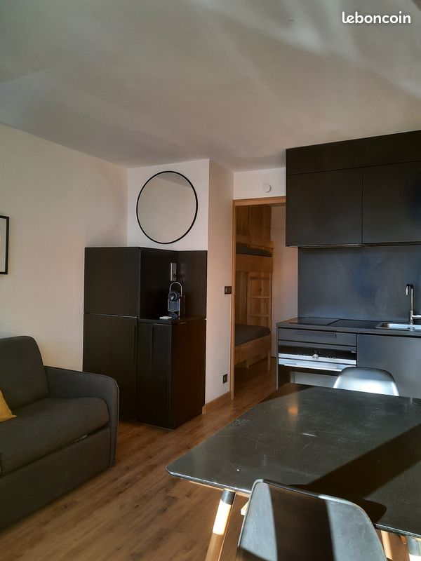 Hiver 26/27 – studio cabine 4 personnes – menuires – centre croisette (image 1)