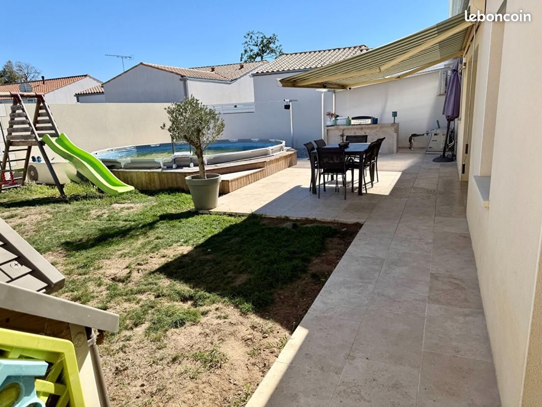 Maison 5 pièces 92 m² · à Semussac · 92 m² · 299 900 €