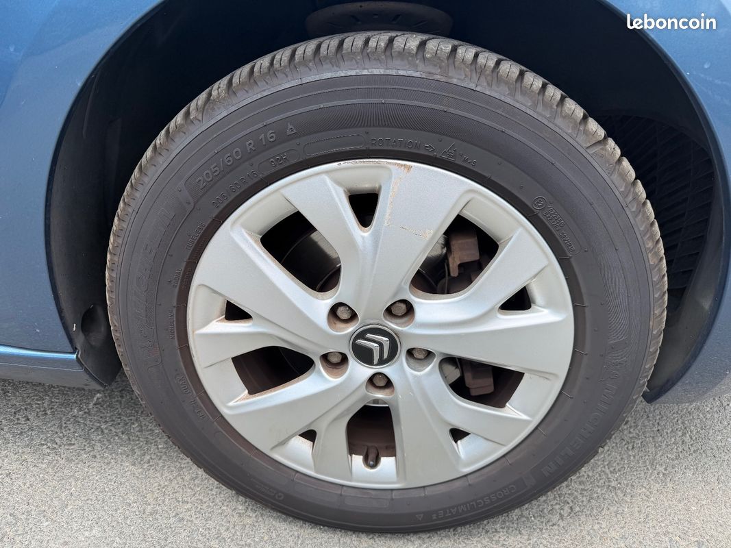 CITROEN C4 PICASSO 1.2 / 130cv / Intensive / SUIVI COMPLET / TOUT A JOUR (image 23)