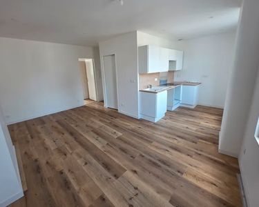 Splendide T2 Non Meublé à louer