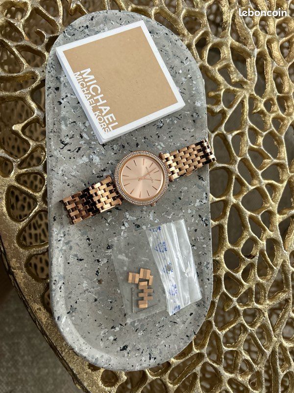 Montre mk (image 2)