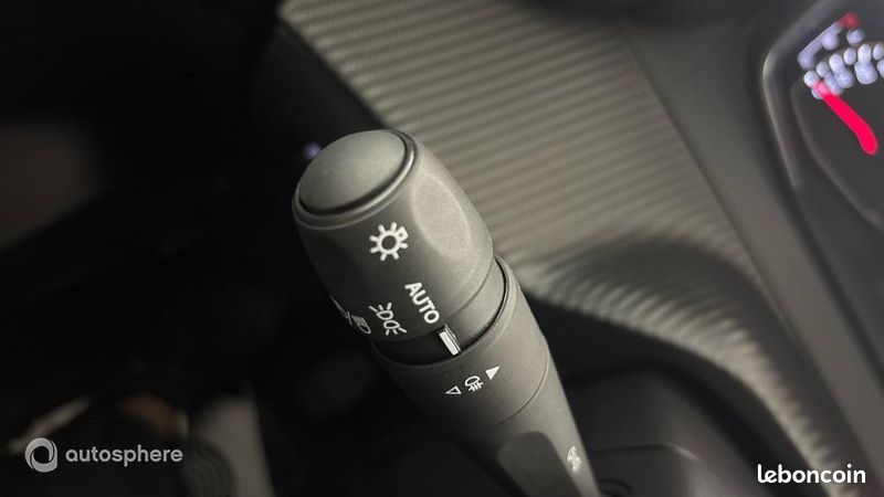 Peugeot 208 1.2 PureTech 75ch S&S Active Pack (image 23)