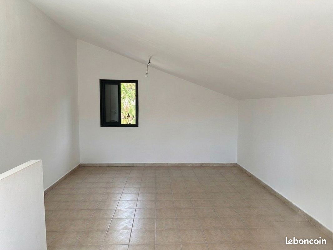 Maison 4 pièces 135 m² · à Saint-Benoît · 135 m² · 185 000 €