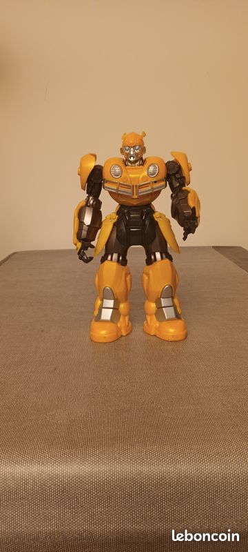 Robot bumblebee grand format collection (image 7)