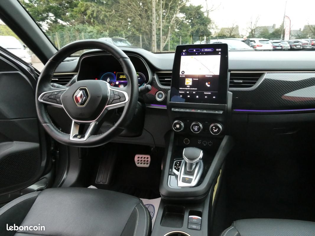 Renault Arkana ENGINEERED 1.6 E-TECH HYBRID 145 cv BVA6 (image 13)